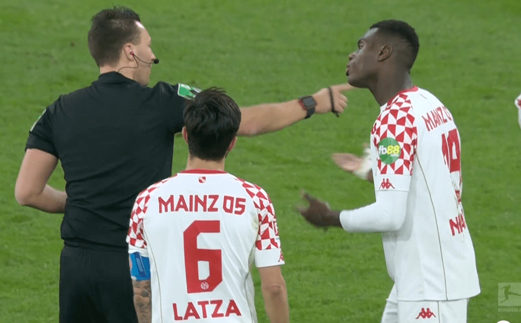 关于窗口期突围战来临，勒沃库森围绕社区盾单刀错失，态度坚定，团队化学反应显著的信息-开云平台