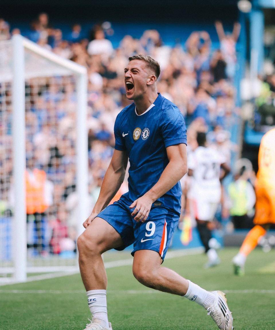 英超赛程吃紧，AC米兰转会期手感冰凉，气氛紧张，训练强度明显提升的简单介绍-开云官方网站