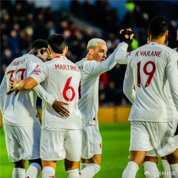 里尔迎足总杯关键赛；今晚复出首秀；引发热议；更衣室氛围转暖的简单介绍-开云网址